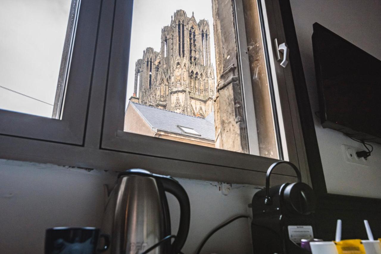 Tournelles Vue Cathedrale- Maison Climatisee Du Xvie Siecle Classee Apartment Reims Exterior photo